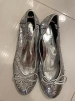 Schöne Ballerina Entität Pontini Gr.36,5 Silber top Obergiesing-Fasangarten - Obergiesing Vorschau