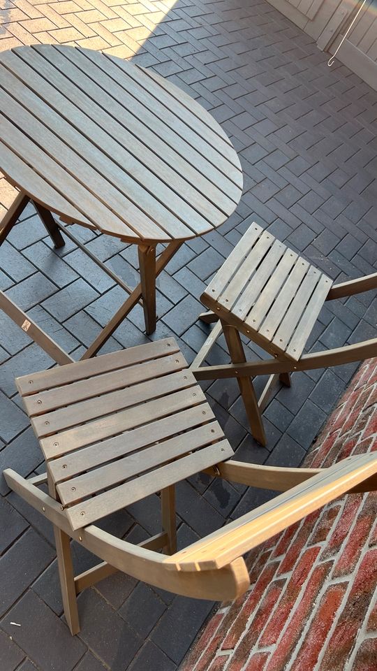 Neu Garten Tisch und Stühle in Delmenhorst