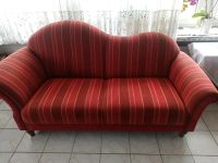 Rotes Sofa mit Sessel und Hocker zu verschenken Niedersachsen - Schüttorf Vorschau