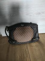 Clutch Handtasche Guess braun Nordrhein-Westfalen - Dinslaken Vorschau