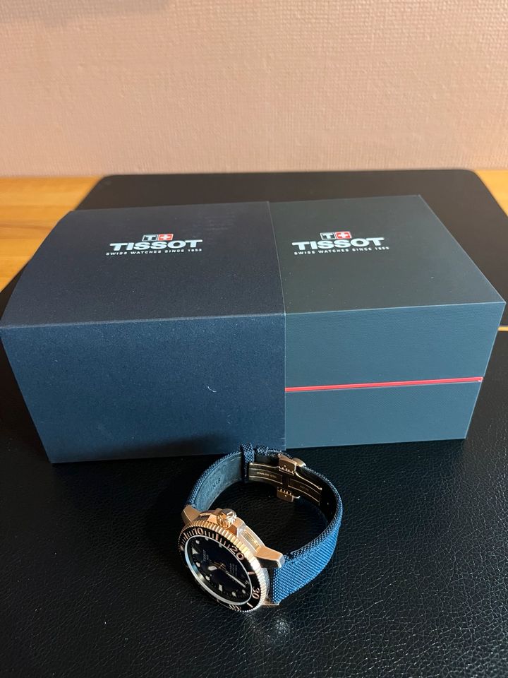 Tissot Seastar Powermatic 80 Rosé/Dunkelblau fast neu 43mm in Wolsfeld