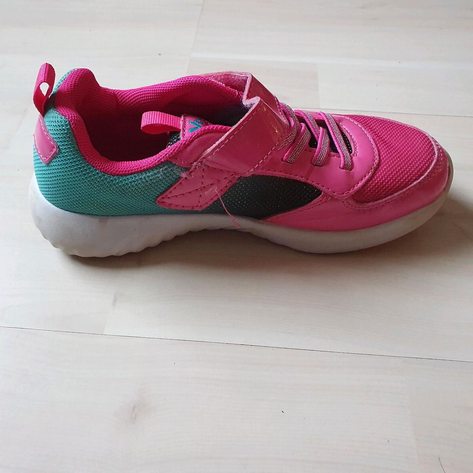 Turnschuhe Hallenschuhe Sportschuhe Mädchen Pink victory schuhe in Wuppertal