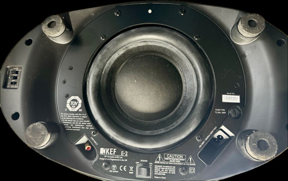 KEF E305 Subwoofer Satelitten-System in Bonn