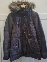 EDC Esprit Winterparka Winterjacke Größe M Gr. 38 Top Berlin - Hellersdorf Vorschau