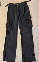 Bershka Cargohose straight Hose Cargo Größe 32 Niedersachsen - Rodenberg Vorschau