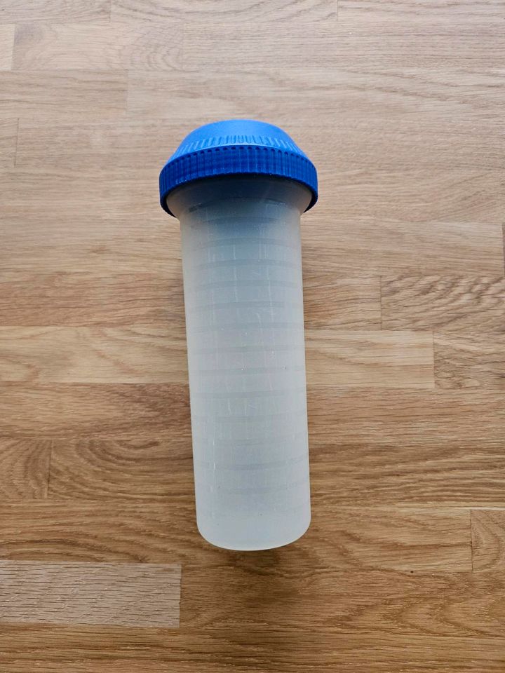 Tupperware Shaker Mixer 700ml in Westerrönfeld