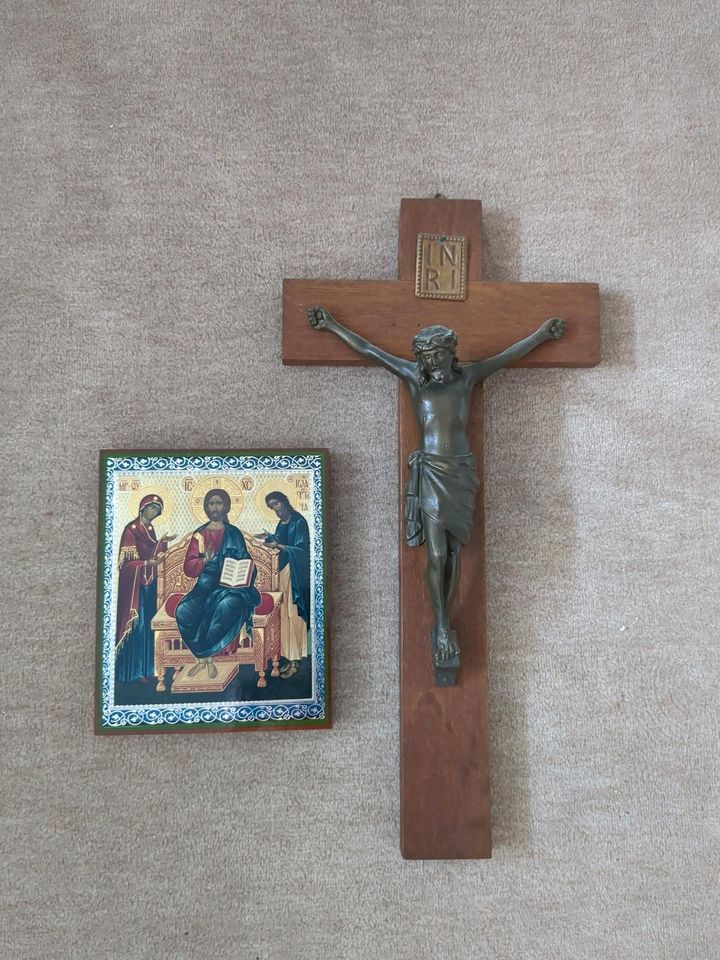 Jesuskreuz mit Bild in Krefeld