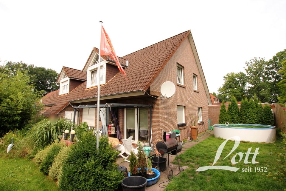 +++ Vermietetes Doppelhaus mit zwei Garagen - Nähe Bahnhof! +++ in Westerstede