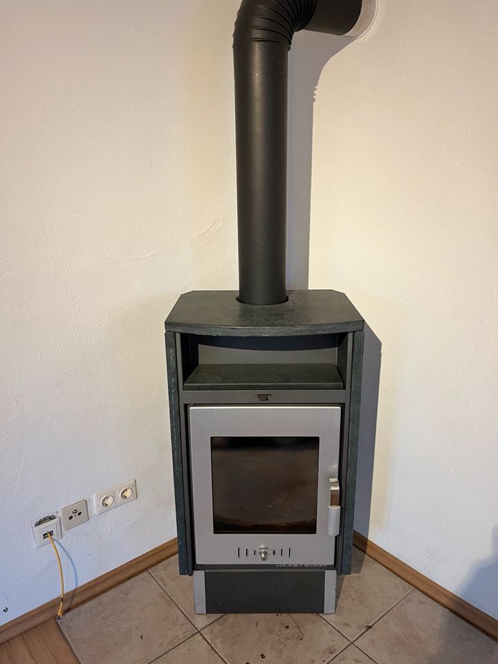 Kaminofen, Holzofen 6kW, Haas u. Sohn in Regensburg