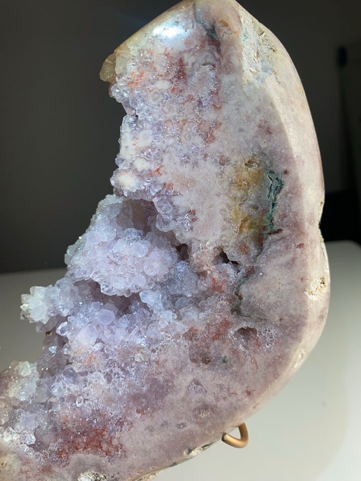 Pinker Amethyst Slab auf Ständer, Brasil, Mineralien & Kristalle in Hamburg