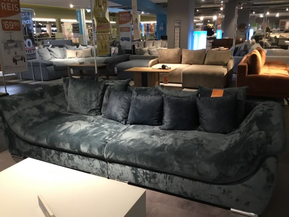 Bigsofa XXXLUTZ in Wolfsburg