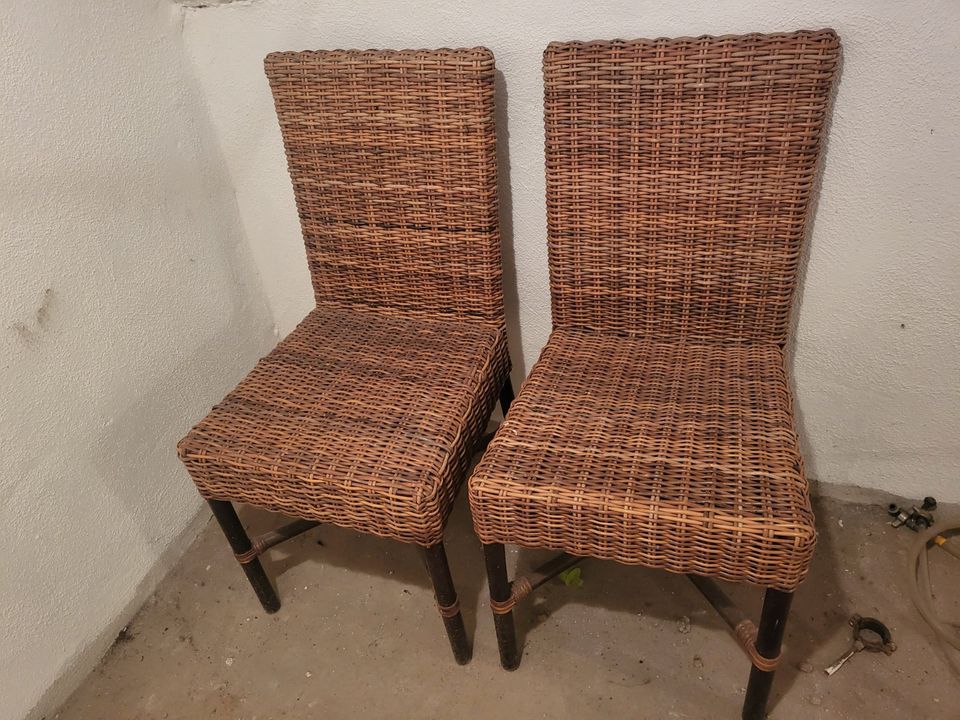 4 Stühle Holz Rattan Stühle gebraucht zu verkaufen in Innenstadt - Köln  Altstadt | eBay Kleinanzeigen ist jetzt Kleinanzeigen