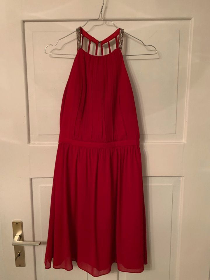 Schönes rückenfreies Minikleid / Cocktailkleid in Neustadt am Rübenberge