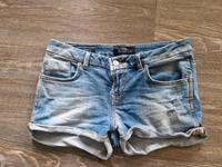 ltB Jeanssjorts Hotpants hellblau Gr.M Schleswig-Holstein - Glinde Vorschau