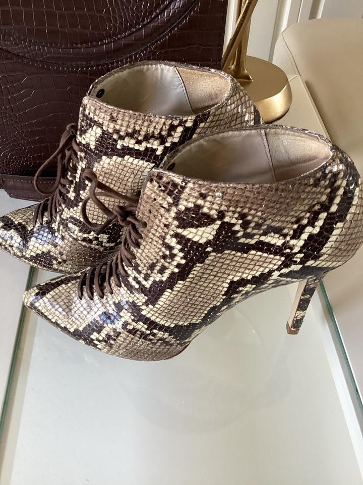 Zara Schnürstiefelette Leder Snakeprint braun Gr. 36 in Leipzig