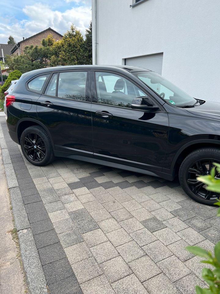 BMW X1 sDrive 18 i Advantage in Köln