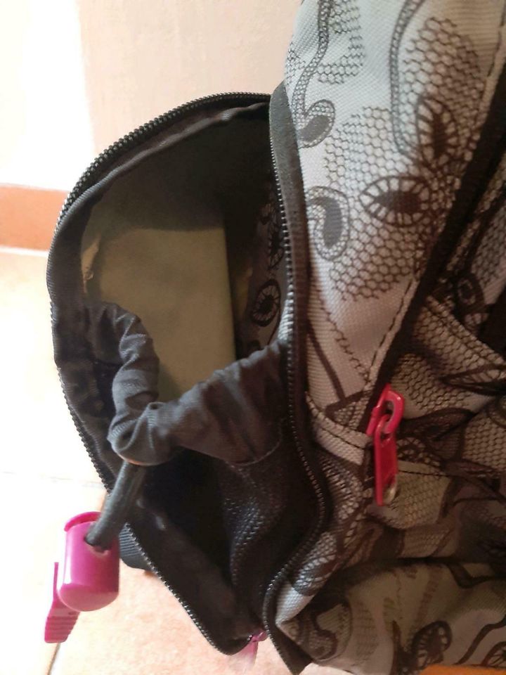 DAKINE Schulrucksack in Iserlohn