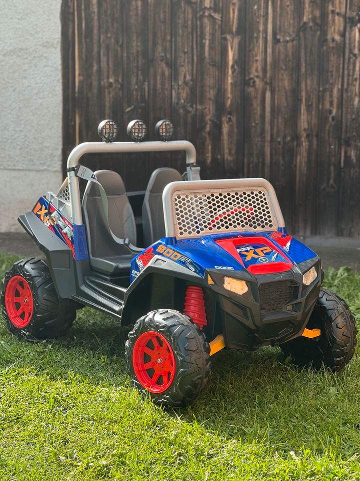 Kinderfahrzeug Pegperego Polaris RZR 900 XP in Thum