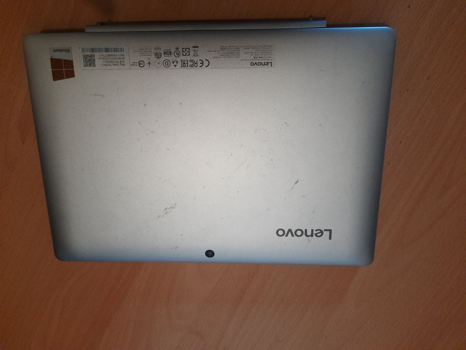 Lenovo Miix 310 Convertible Tablet-PC inkl. AccuType Tastatur in Dresden
