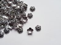 100 Perlenkappen Metall 10 mm antiksilberfarben Spacer Perlkappen Saarland - Wadern Vorschau