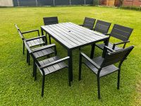 Gartenmöbel Tisch und 8 Stühle PU (Holzoptik)  und Metall Brandenburg - Schwarzheide Vorschau