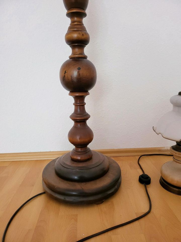 Standlampe, Stehleuchte, Tischleuchte, Glaslampenschirm, Holz in Berlin