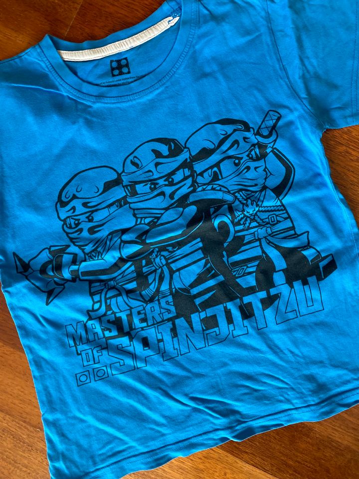 T-Shirts, Gr. 116/122/128, Jungen in Stuttgart
