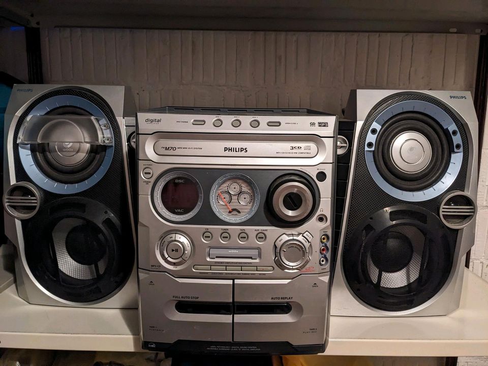 Philips M70 MP3 Mini Hi-Fi System in Göttingen