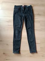 ONLY Jeanshose neuw. L/32 schwarz 38/40 Nordrhein-Westfalen - Blomberg Vorschau