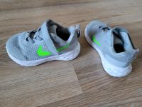 Sneakers Nike Kinder grau Größe 22 Rheinland-Pfalz - Haßloch Vorschau