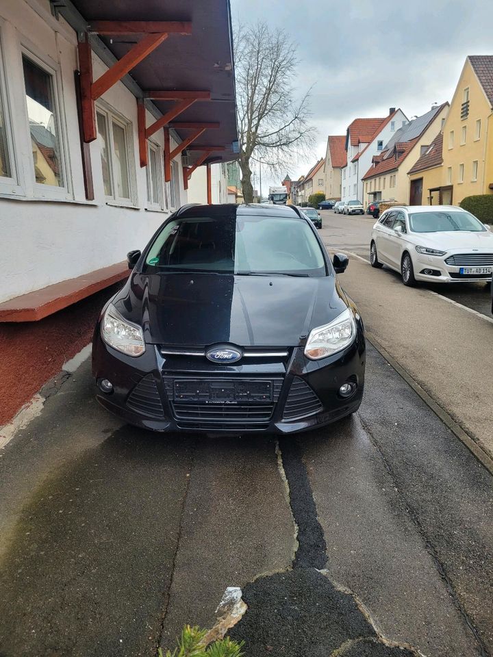 Zu verkaufen ist ein Ford Focus in sehr gutem, funktionstüchtigem in Trossingen