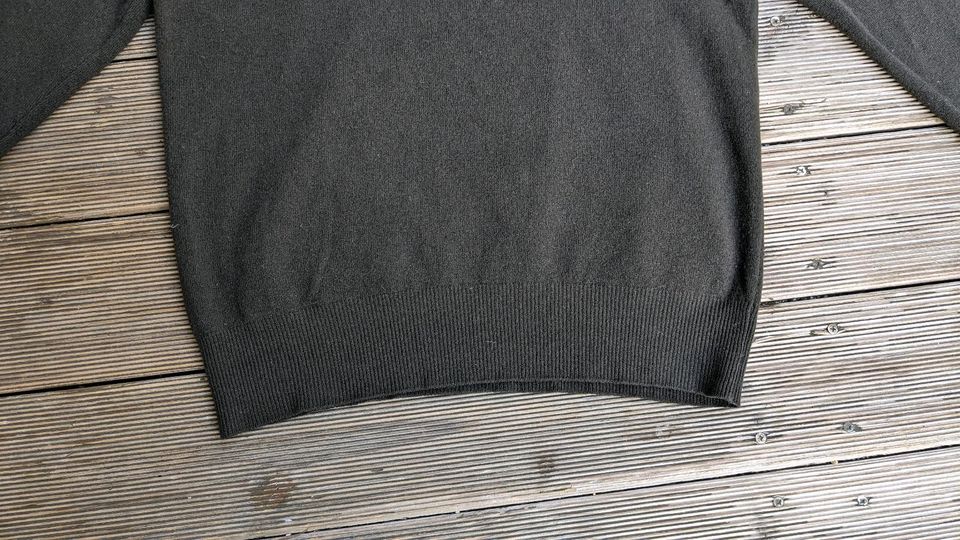 Benetton Pullover Gr XL sehr gut erhalten mit Wolle in Grafing bei München