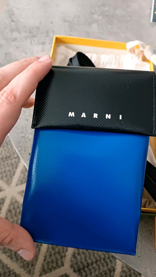 Marni Schultertasche Colour-Block-Optik in Berlin