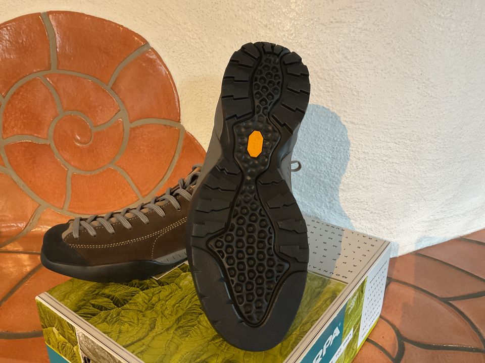 Scarpa Mojito Leder Schuhe Gr. 44, grau, Freizeitschuh, NEU, ovp in Gückingen
