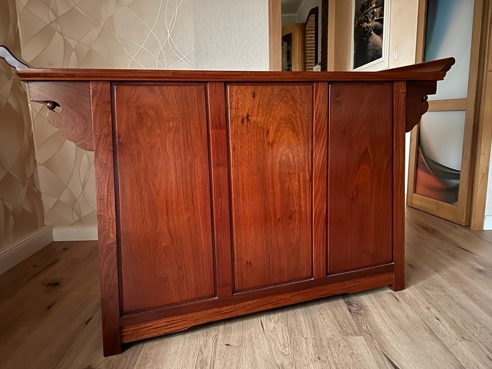 Rosenholz-Schrank-Sideboard/Ming-Stil in Buxtehude