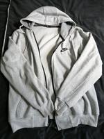Damen Nike anzug Niedersachsen - Holzminden Vorschau