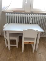 Kindertisch mit zwei Stühlen Nordrhein-Westfalen - Mönchengladbach Vorschau