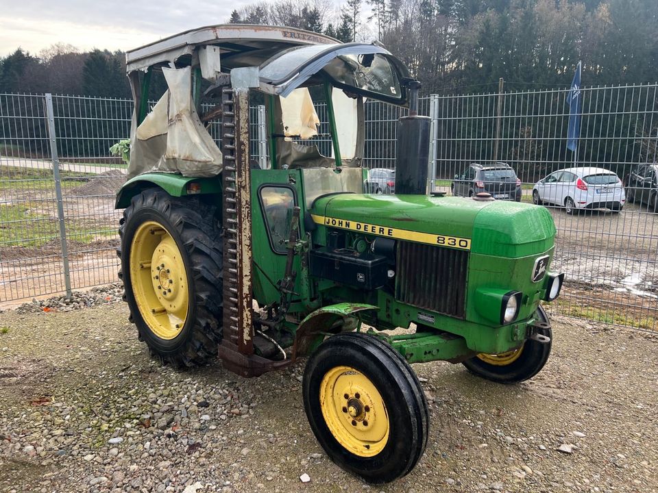 John Deere 830 Oldtimer in Erlbach