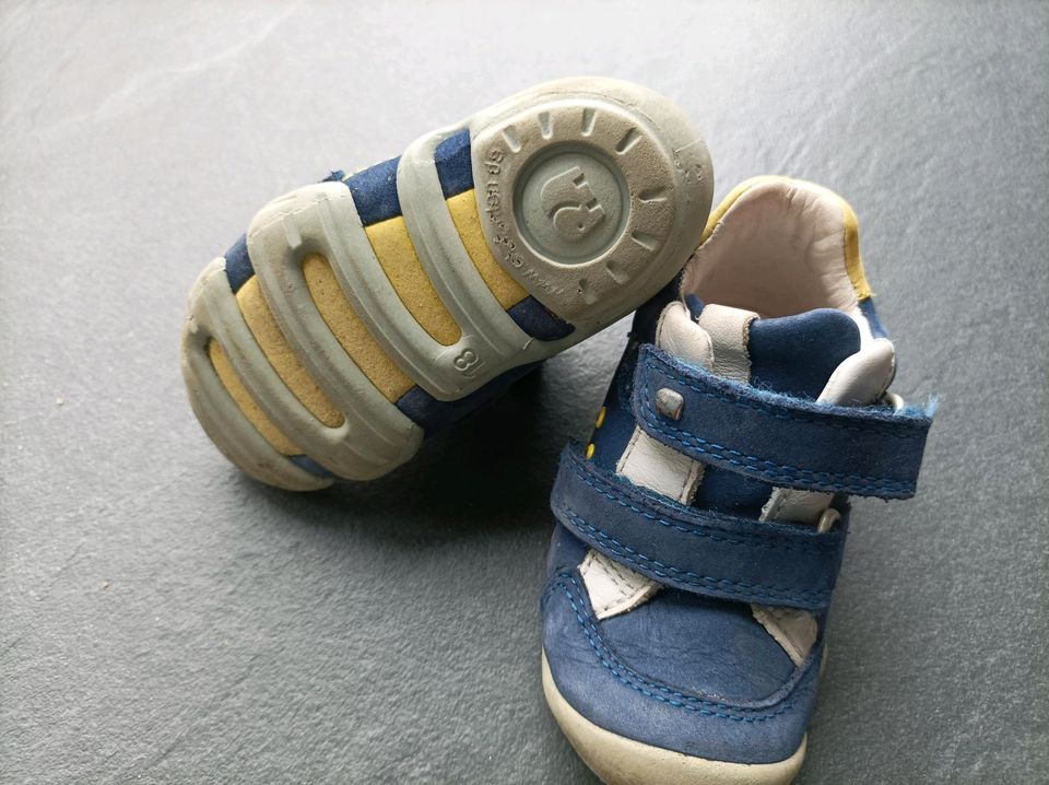 Sehr gut erhaltene lauflernschuhe von Elefanten, blau gelb Gr. 18 in Königshain-Wiederau