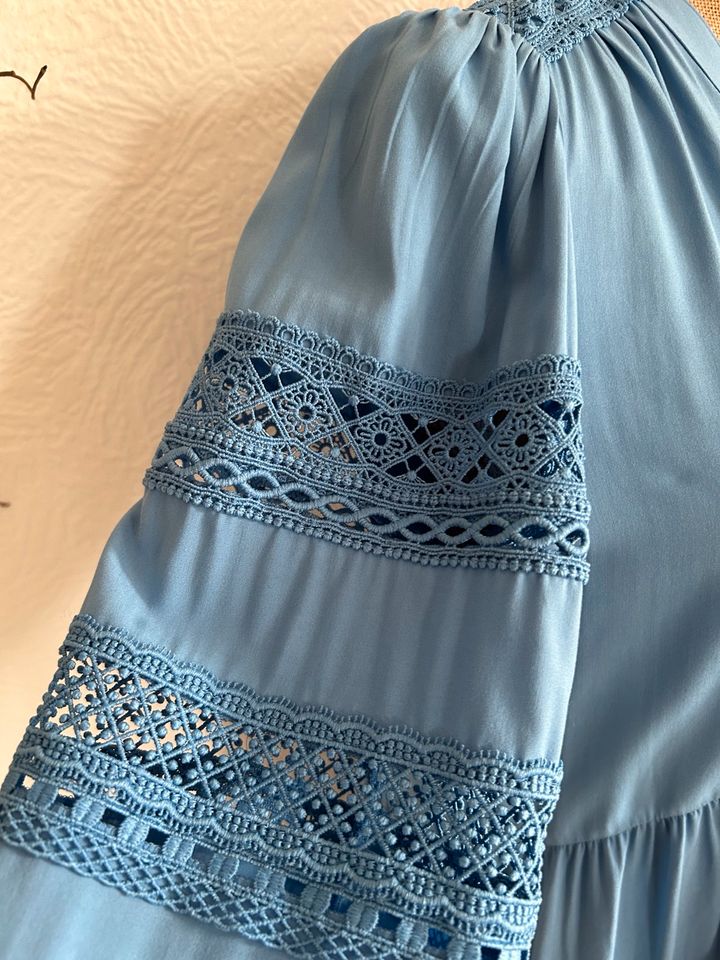 Stilvolle Kleid mit Spitze in Löhne