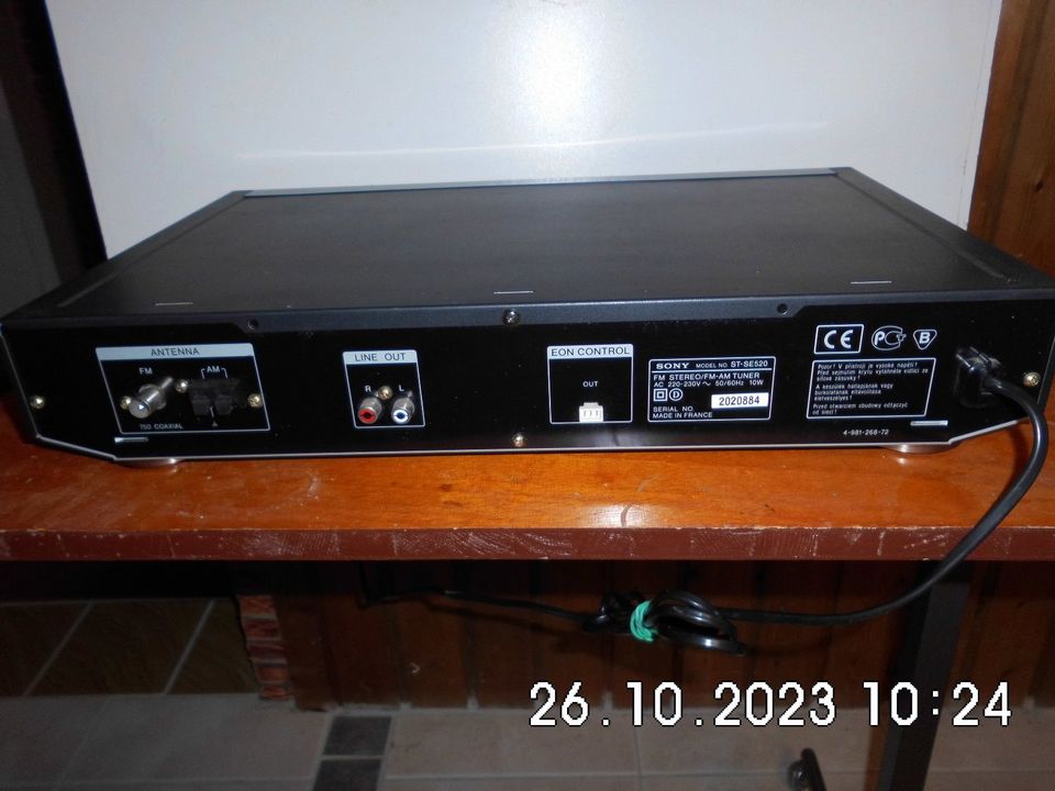 Sony Stereo FM Tuner, ST-SE520 in Kiel