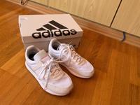 Adidas sneaker Run 60s Gr. 39 NEU Stuttgart - Stuttgart-Ost Vorschau