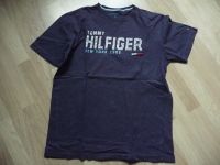 T shirt Tommy Hilfiger, blau, Gr L, gut erh. inkl. Versand Hessen - Ginsheim-Gustavsburg Vorschau