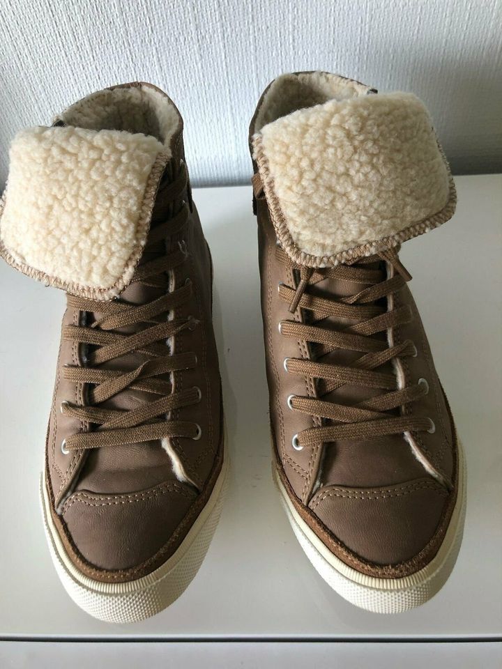 Orig. Lacoste Damenschuhe Schuhe Sneaker Winter Gr. 38 w.NEU in Kassel