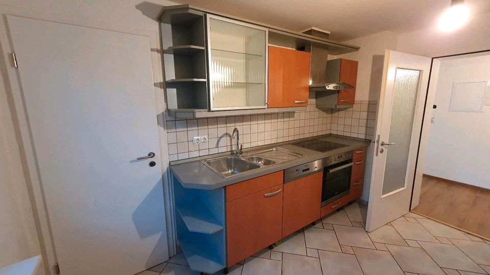3 Zimmer Wohnung 75m2 im 1.OG zu vermieten mit Einbauküche in Hof (Saale)