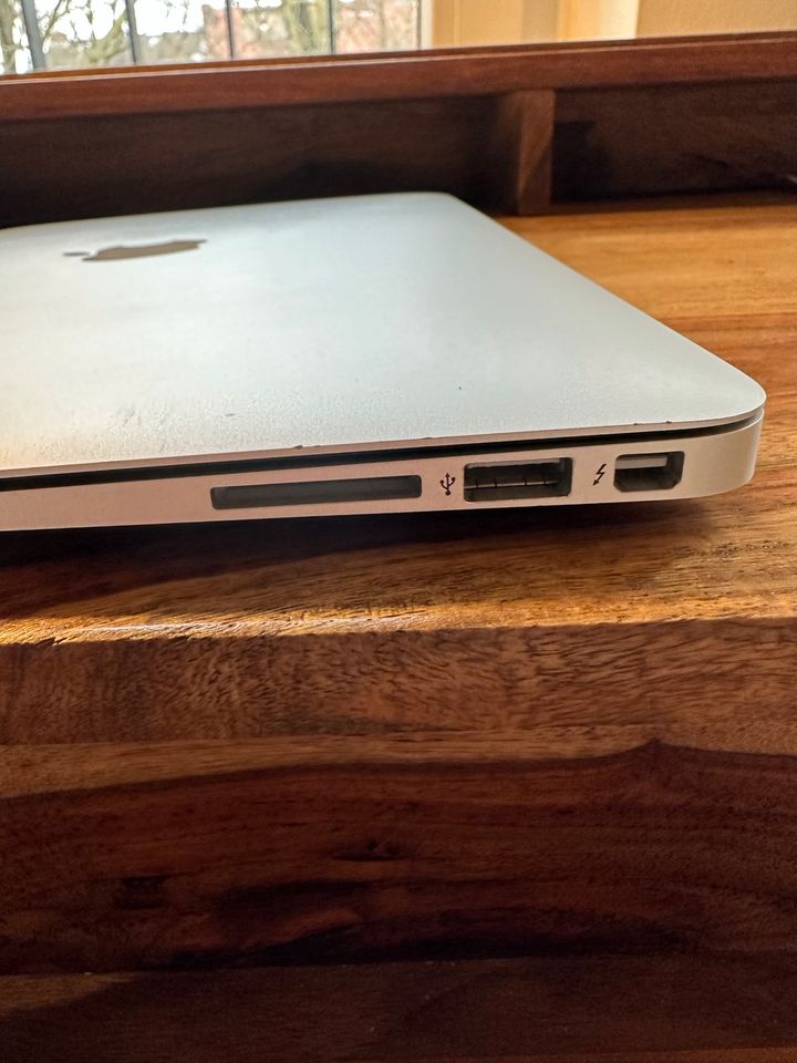 MacBook Air, 13 Zoll, Anfang 2015, 4BG in Düsseldorf