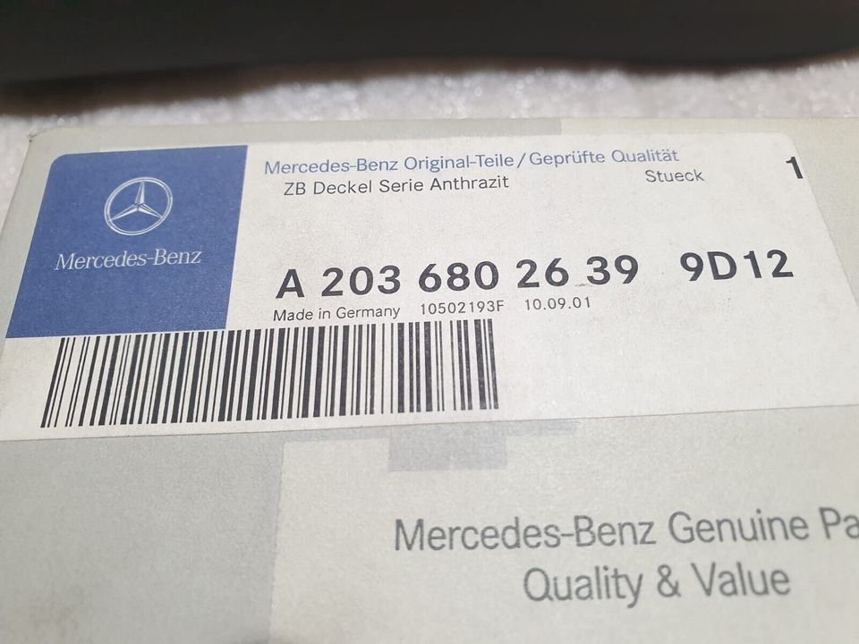 Mercedes C-Klasse W203 Armlehne Mittelkonsole Fach A2036802639 in Obertshausen