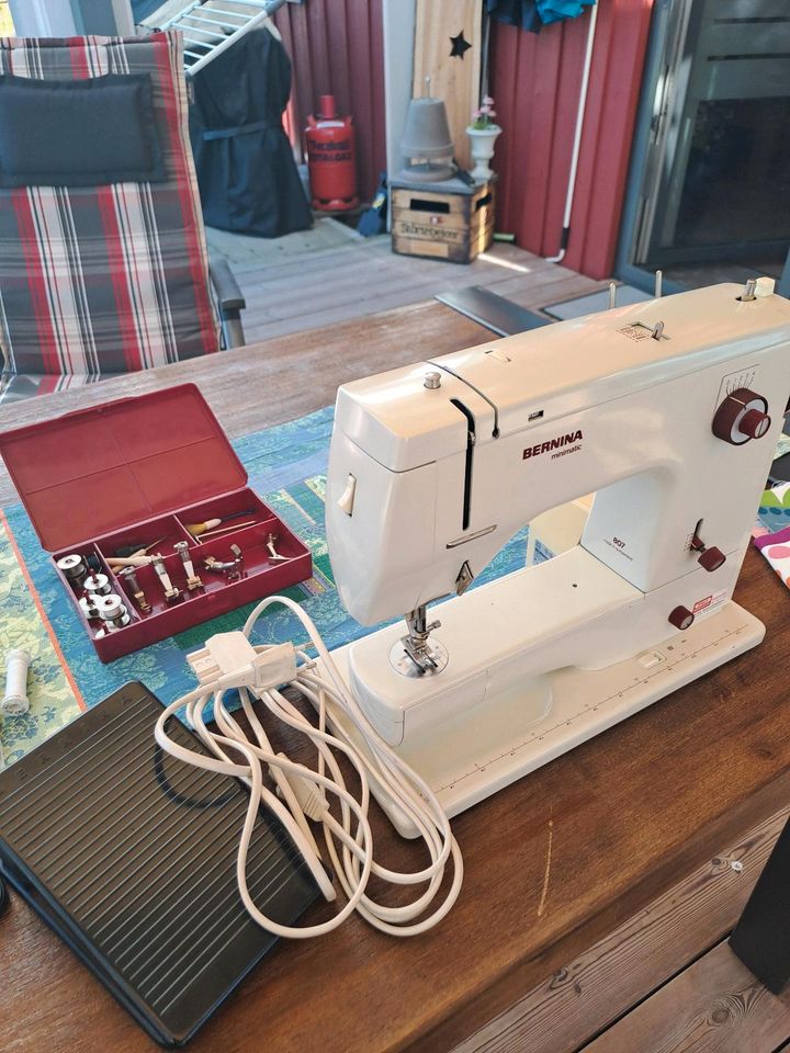 Bernina minimatic 807 in Sievern