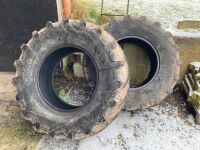 2 geb. Reifen 420 / 70 R 24 Fendt Claas Valtra John Deere Case Bayern - Schwindegg Vorschau