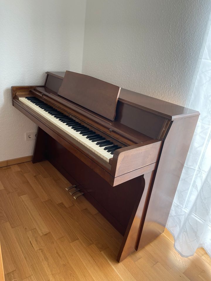 Wurlitzer Piano Klavier in Düsseldorf